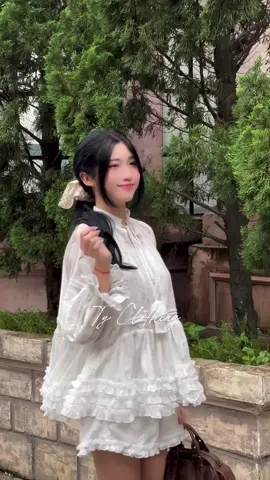 Đôi mắt e như ngọc ngà..𝗧𝗬𝗖𝗟𝗢𝗧𝗛𝗜𝗡𝗚 #tyclothing #doxinhmoingay #macxinhmoingayy #vayxinh #setvayxinh 