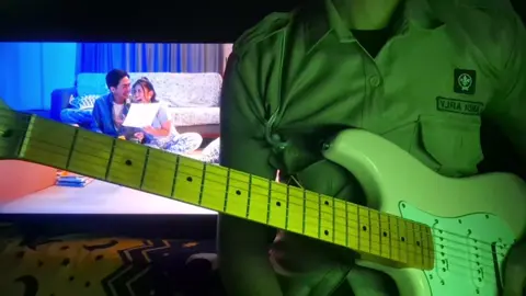 #fyp #gitarlistrikcover #pericintaku #zivamagnolya #fypage 