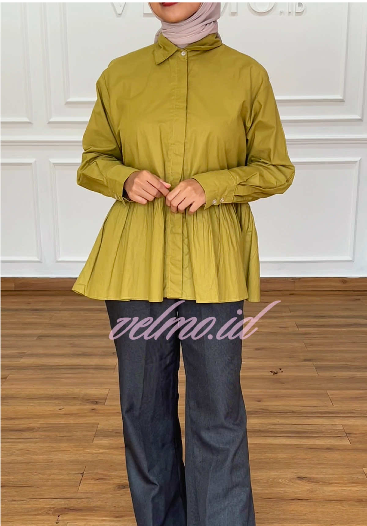 cakep banget kan bestie kemeja yang satu ini😍✨#kemejaallsize #kemejastyle #kemejawanita #ootdsimpel #kemejacasual 