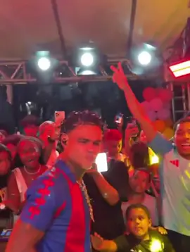 show na favela 🥹🔥  #fyppppppppppppppppppppppp #mccabelinho #foryou #viral 