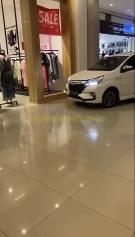Orangnya napa nih dah stress kali yaa?
