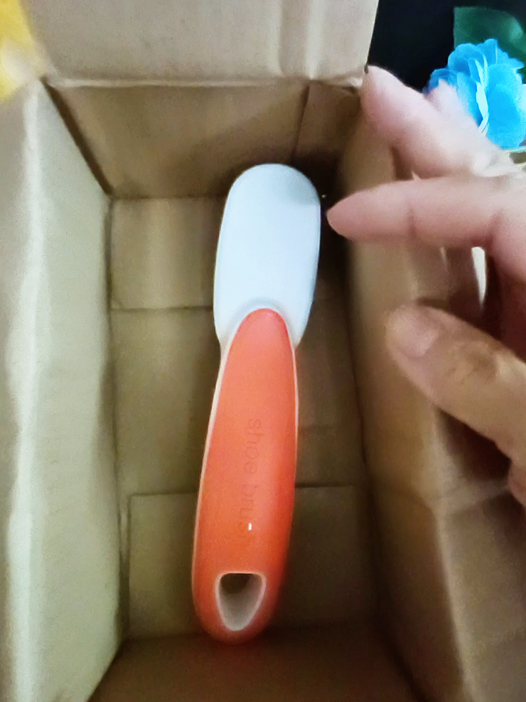 Bàn chải chà giày dép #banchaimini #banchaichadep #thuygiadung27 