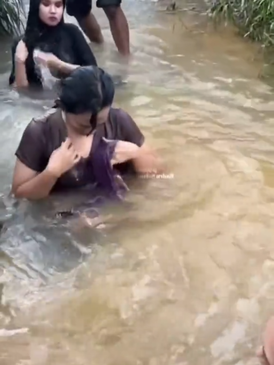 berendam dulu #viral #gadisdesa #fyp #jandamuda #jtkgroup 