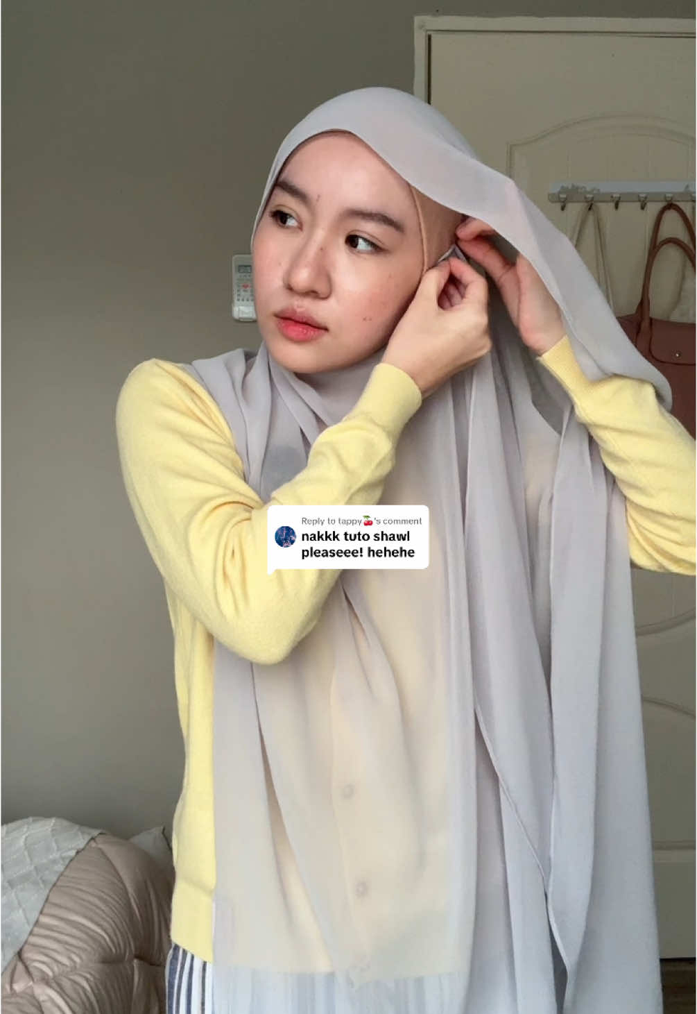 Replying to @tappy🍒 here’s the simple tutorial for u guys! 🫶🏻 #tutorialshawl #shawltutorial #chiffonsilkshawl #shawlmurah 