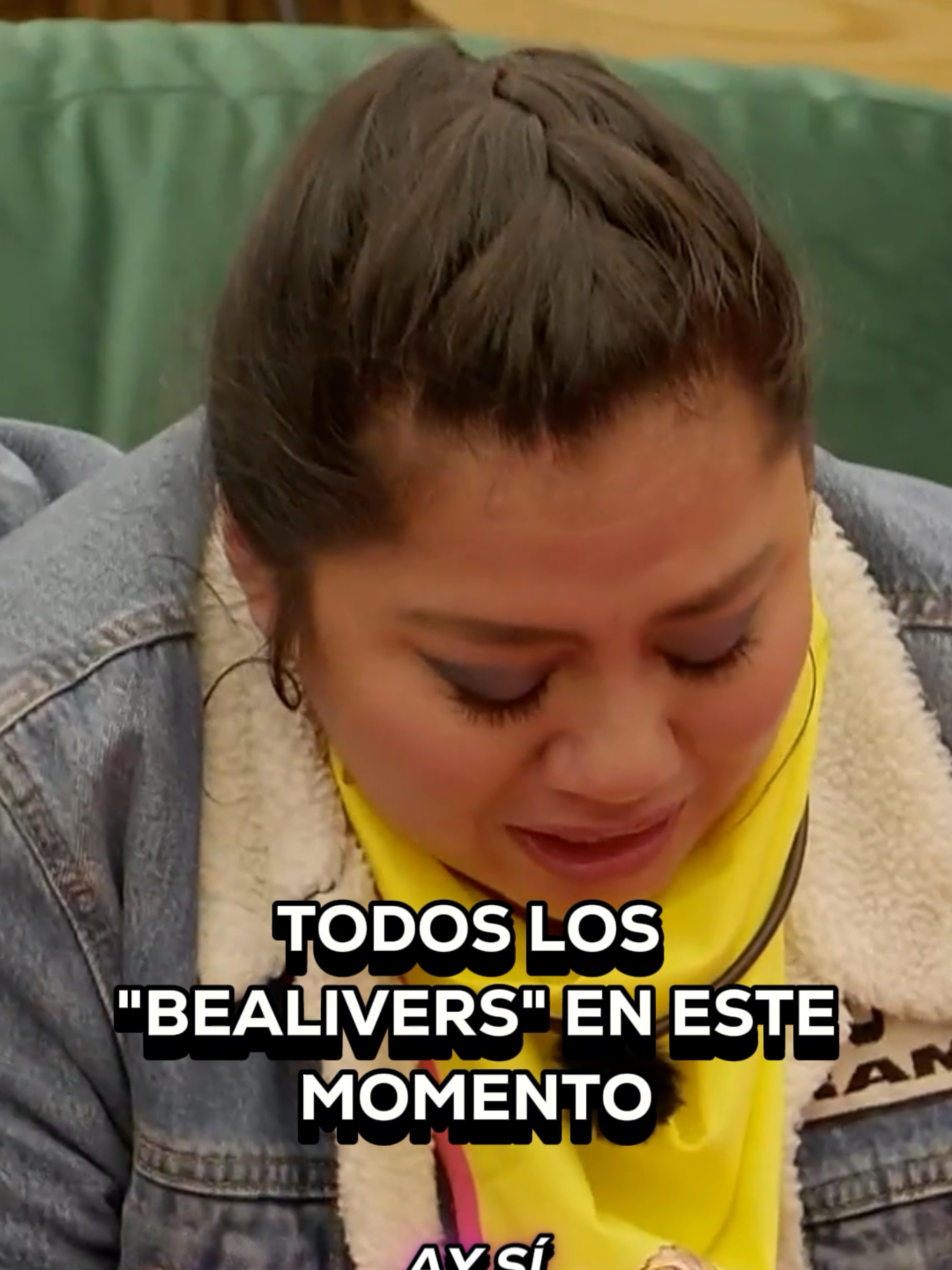 Con grandes mensajes de empoderamiento, mis granjeras ayudan a @labeastandup a calvar los nervios que tenia por la 'Competencia de Salvación'. 🥹🙌🏼👩🏻‍🌾 #LaGranjaVIP por #AztecaUNO. Transmisión 24/7 en #DisneyPlus experiencia completa. Durante dos semanas podrás disfrutarla en mis redes: 🌐Sitio Web 📱App TV Azteca En Vivo 💻YouTube