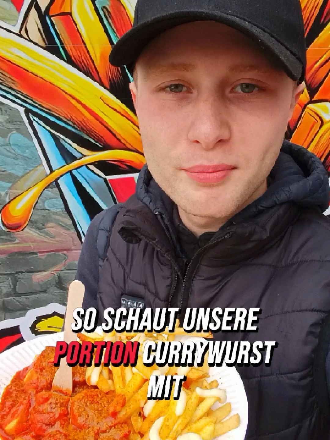 Das ist meine Portion Currywurst & Pommes! Heute zeig ich euch vielfachen Wunsch wie ich meine Currywurst anrichte und was ihr bekommt, wenn ihr das bestellt. Gibts auch mit doppelt Pommes (+1€) und doppelt Wurst (+4€) oder vegan. #Straubing #regensburg #Niederbayern #Bayern #currywurst #currywurstnico #foodtruck