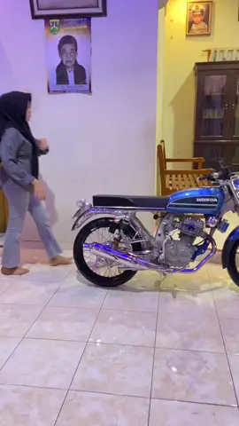 ginukk’🥰😍#kaptenbalap🚀 #cbicikiwir #cbdownsize #cb125se 