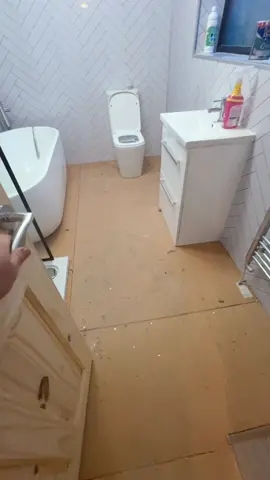 Follow for more ✨🛀 #bathroom #vinyl #bathroommakeover #flooring 