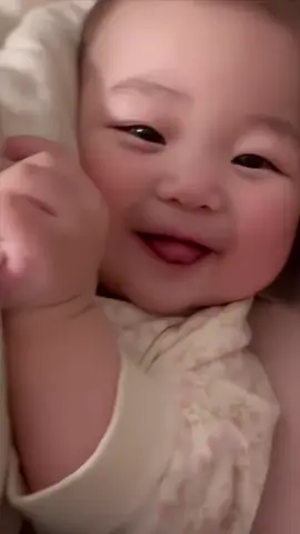 Trộm vía yêu em 🥰 #thoitrangtreem #embedangyeu #bodysuit #quanaotreem #sosinh 