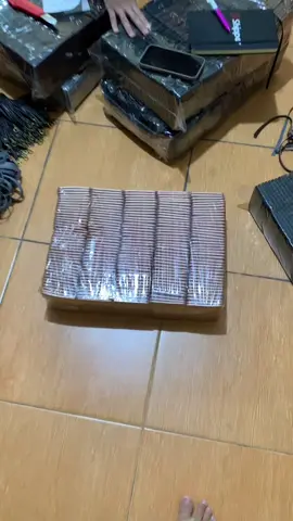 Buruaann ini udah restock lagi tuva Card Holder warna Rose Gold #cardholder #cardholdercowok #cardholderwanita #cardwallet #vinge 