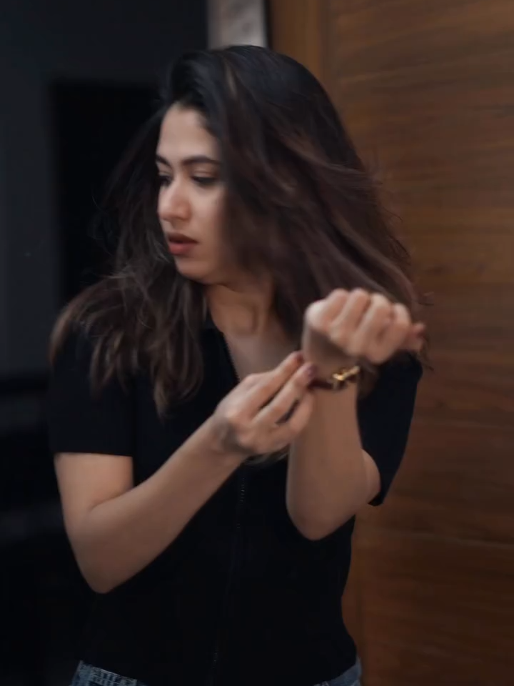 Coffee in one hand, chaos in the other. But my Patchee Insulated Bag? ⁉💯💞 #foryou #foryourpage #bagreels #collaboration #pr #foryoureelsvideo #makeup #fashion #fashionphotography #bag #bags #tranding #trandingvideo #ladiesbag #qualityineverydesign #PatcheeMoments #grabyourfavouriteone❤️❤️ #thepatcheebd #shopnow🛍 #foryoupage