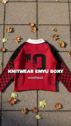 ada yg baru nich, knitwear emyu boxy dari woolhead gasken mumpung masih anget #knitwear #manchesterunited 