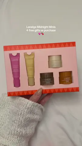 🍫never tried a chocolate lip balm — smells delicious @laneige_us #laneige #laneige_us #laneigelipmask #laneigelipsleepingmask 