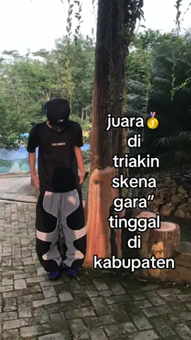 gombrong dikit=skena😭#fy #foryou #foryoupage #fyp 