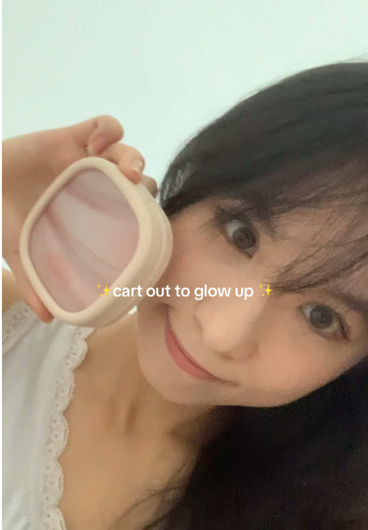 Testing out the @Exwich_MY Perfect Cover Cushion for the very first time and wow 🤩  buildable, lightweight, and the glow is glowing ✨ bare vs applied? You can see the difference 😮‍💨 #cushionreview #exwichperfectcovercushion #cushioncore #exwich #exwichmy 