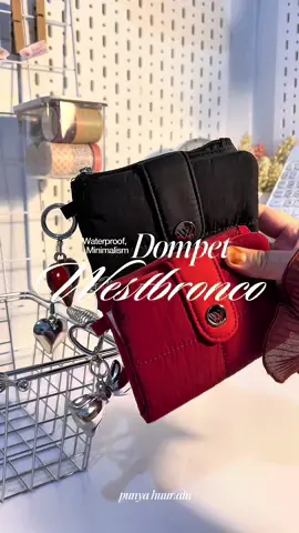 Aduh merahnya cantikloooo🙂‍↕️😭✨ #dompetwestbronco #westbronco #westbroncowallet #dompetlucu #dompetlipat 