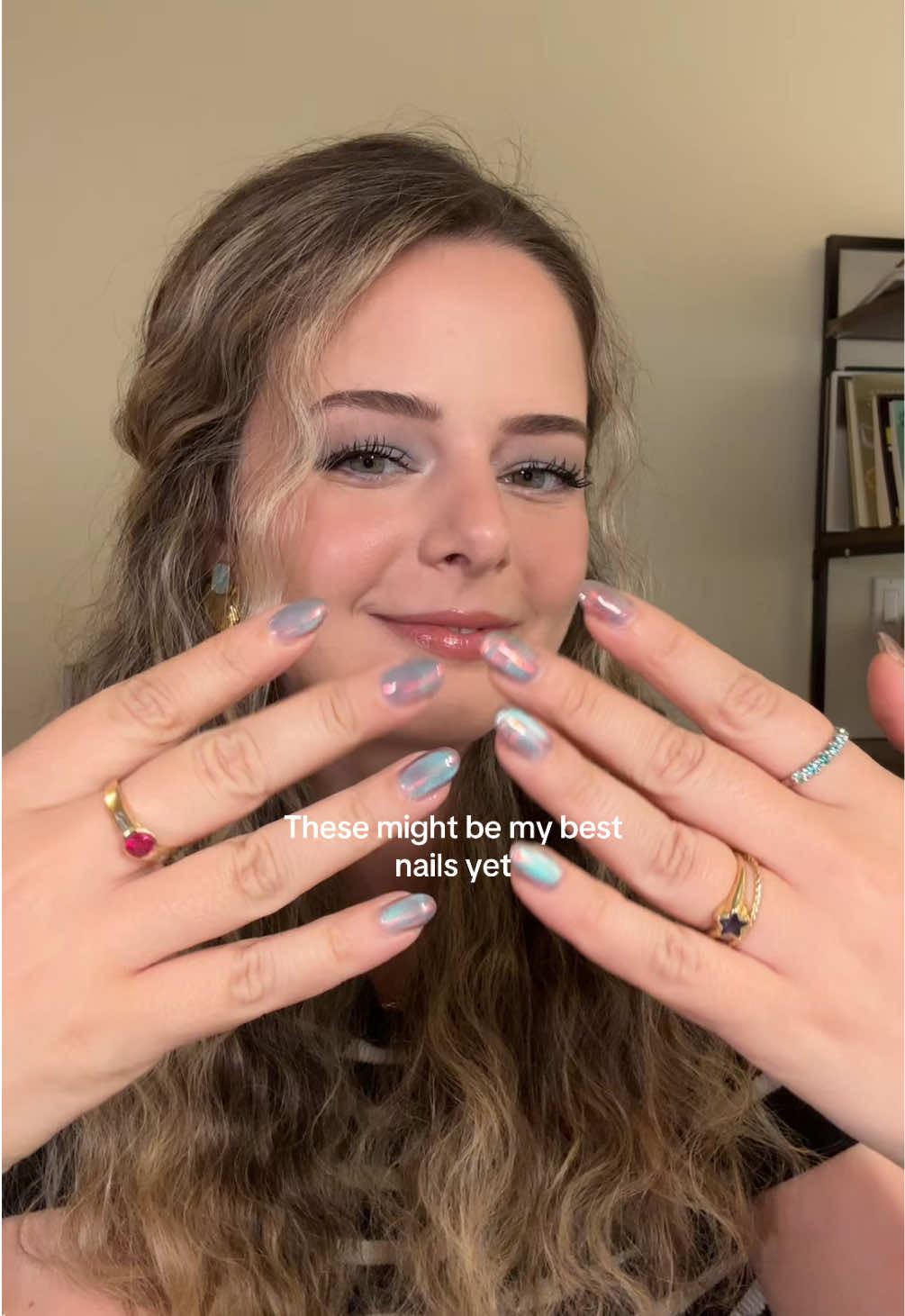 Chrome over cateye is the nail formula going forward #nails #diynails #chromenails #cateyenails #nailinspo #wearablemagic 