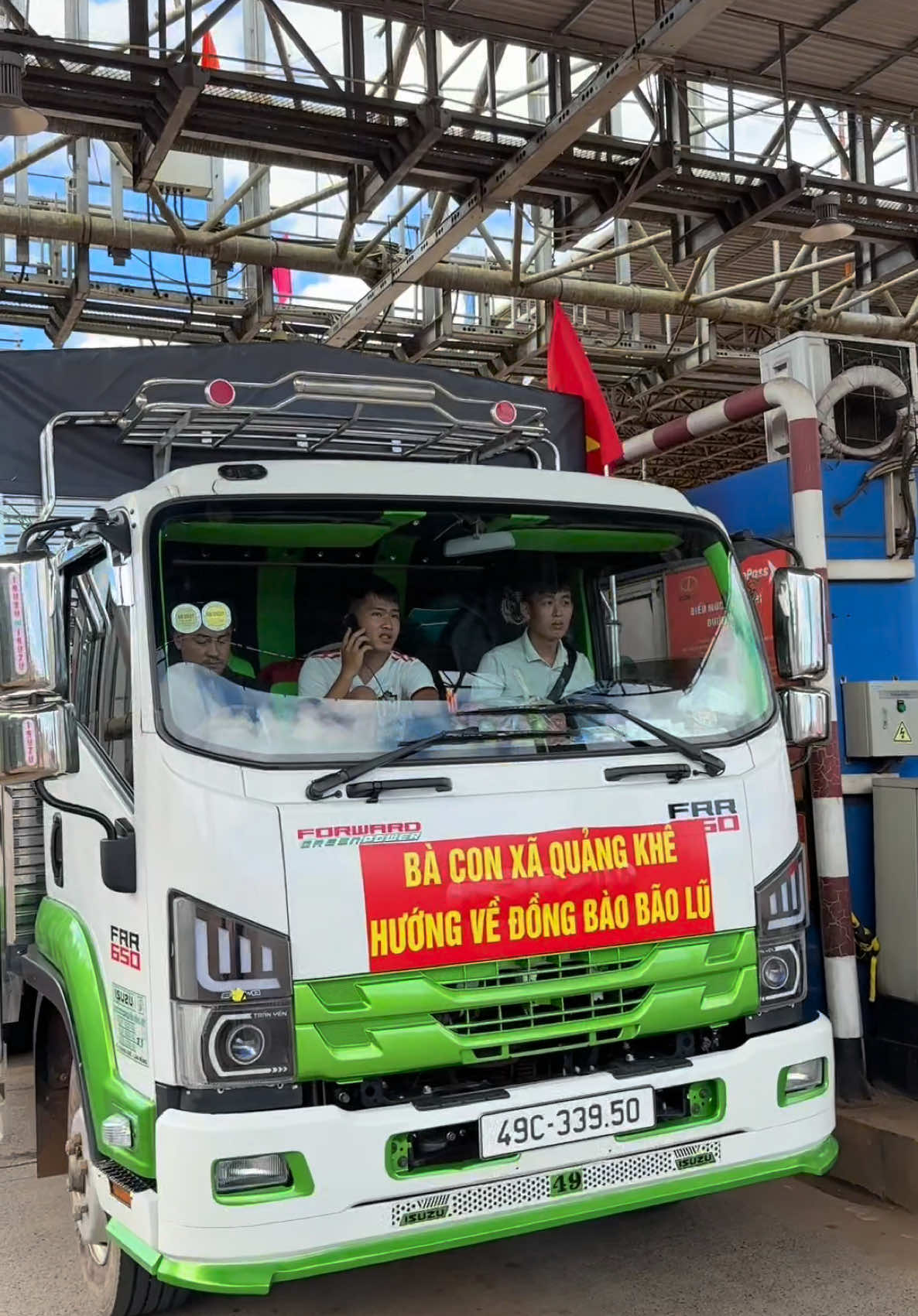Để chúng em 🥰 #33950 #isuzu #cuutromienbac 