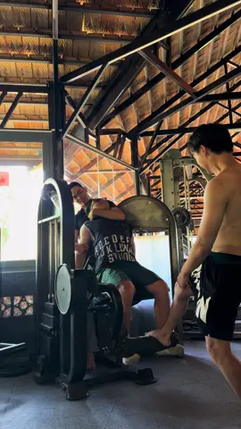 đứa nào skip ra gặp t  #legday #xh #mtp 