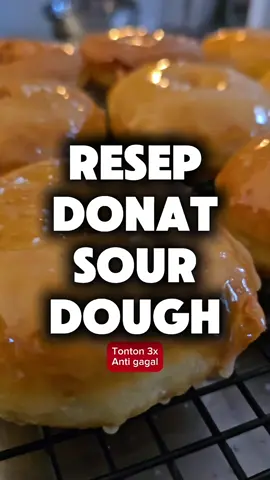 Resep Donat Full Sourdough Starter Tanpa Ragi Instan  Bahan-bahan  Tepung Terigu  Protein Tinggi 400 gram Sourdough starter aktif 125 gram  Gula Pasir 60 gram Telur Utuh 1 butir  Kuning Telur 1 butir  Susu UHT Full-cream 150 gram Butter Wjsman 50 gram Garam 4 gram Membuat Glaze Gula Pasir 150 gram Air Mineral 75 gram Butter 25 gram Whipped cream 150 gram Catatan: Sourdough starter/Stiff Levain : 25 gram starter + 50 gram Tepung Protein Tinggi + 50 gram Air Mineral.  #donatsourdough #resepdonatviral #kelasdonatonline #bakingclasssurabaya #bakingclasssidoarjo 