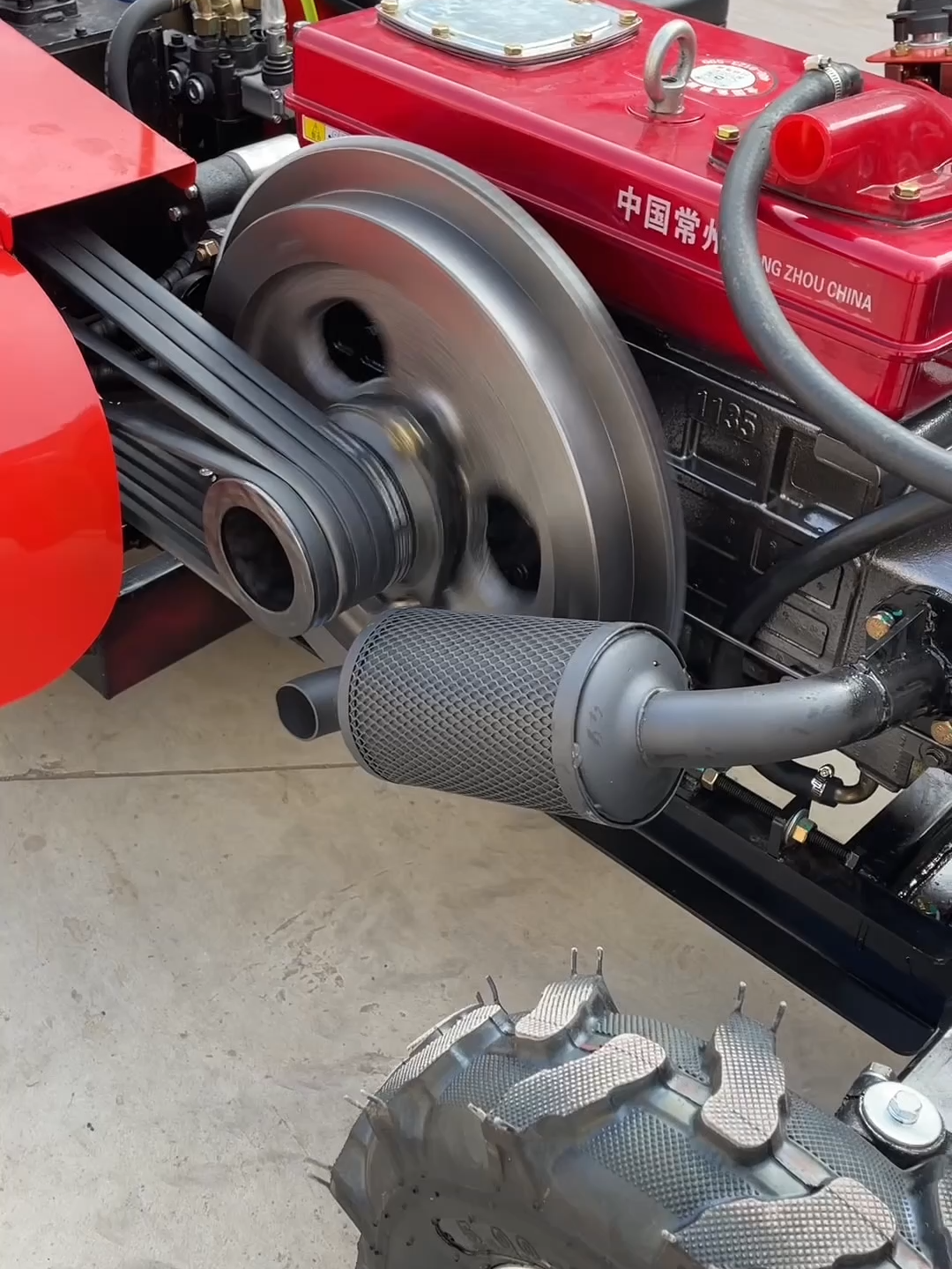 #微耕机#四轮拖拉机#深耕机 #Crawlertiller #四驱微耕机 #小四轮拖拉机 #Agriculturalmachinery #Minitiller #Ridingrotarytiller #Crawlerrotarytiller #Multifunctionalrotarytiller #35马力旋耕机 #履带式旋耕机