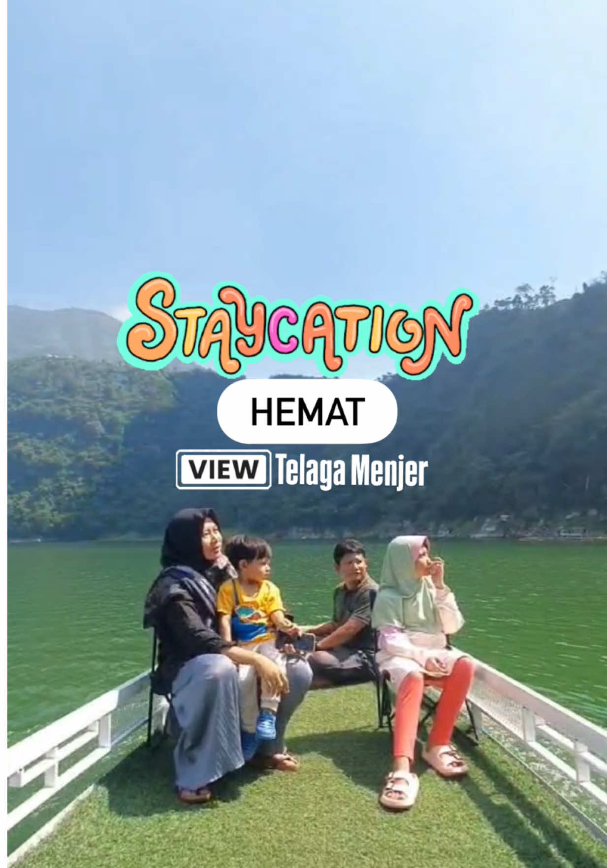 Staycation Hemat dengan View Cantik Telaga Menjer. UFriends..Ini dia Penginapan estetik, terjangkau tapi viewnya Amazing!! 📍Urbanview Hotels Asmaraloka Umbrella  Lokasinya dekat Telaga Menjer, Kabupaten Wonosobo. Fasilitasnya lengkap. Nyaman dan oke banget viewnya. Pasti kalian betah deh nginep disini. Booking hotelnya biar lebih hemat pakai aplikasi RedDoorz aja. Jangan lupa masukkan kode promo: NGINEPYUK. Langsung deh dapatkan diskonnya!  Yuk segera download aplikasi RedDoorz ya buat booking hotel lebih hemat dan aman✨ #REDTRAVELERS #RedTRavelers #URBANVIEWbyRedDoorz