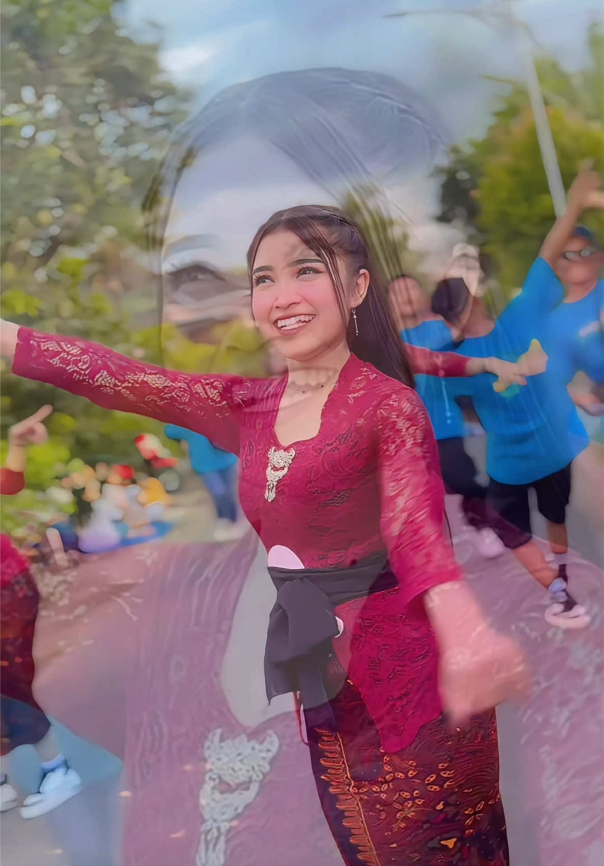 Dj Aishiteru kebaya merah #dance #karnaval #karnavalsoundsystem #fyp #fyppppppppppppppppppppppp 