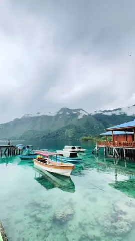 Maluku dengan sejuta keindahan✨#healing #fyppppppppppppppppppppppp #ambonpride🏝🔥 #pantai #saleman 