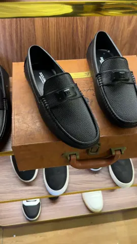 Đam Mê Đôn Chề Vì Phong Cách #giàydanam #giàynam #giàymoca 