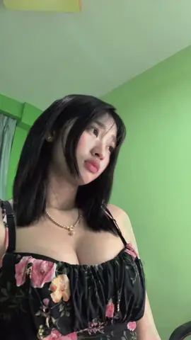 #tiktokuni #fyp #မလှလဲကြည့်ကွာ😞🤟🧡 