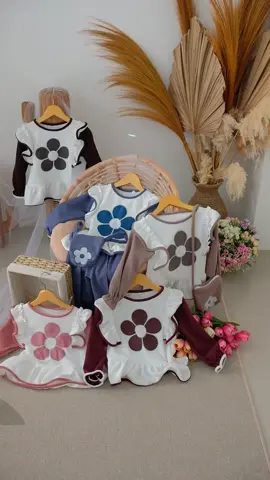 Setelan Anak Knitt Daisha Ada 5 Variasi Warna Gemes 😍✨ , Komen Dong Bunda Suka Warna Apa? #setelananakperempuan #bajuanakperempuan #OOTDAnak 