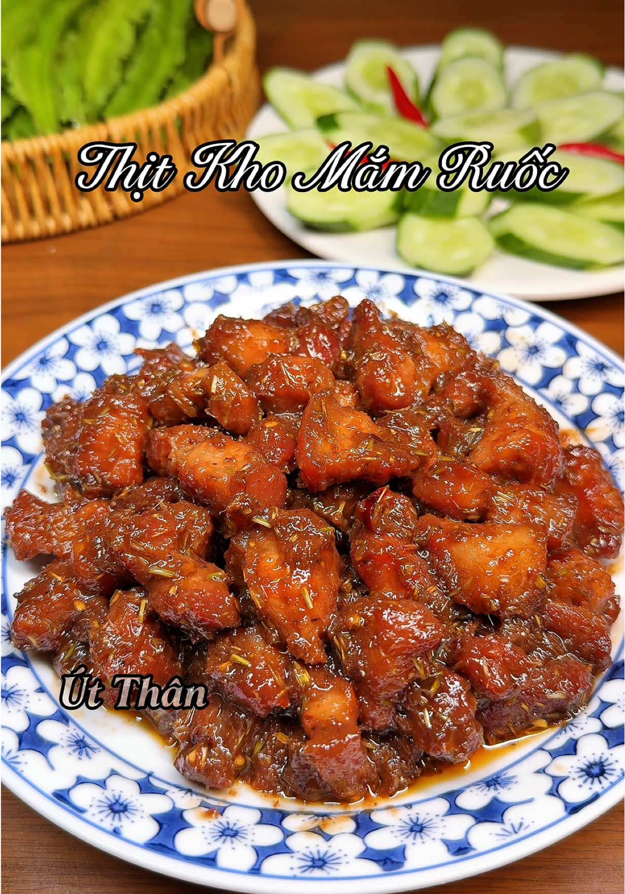 Thịt kho mắm ruốc kiểu này ăn xong phải xin cơm hàng xóm mới đủ 😆 #monngondelam #bepnha #ancungtiktok #thitkhomamruoc #fyp 