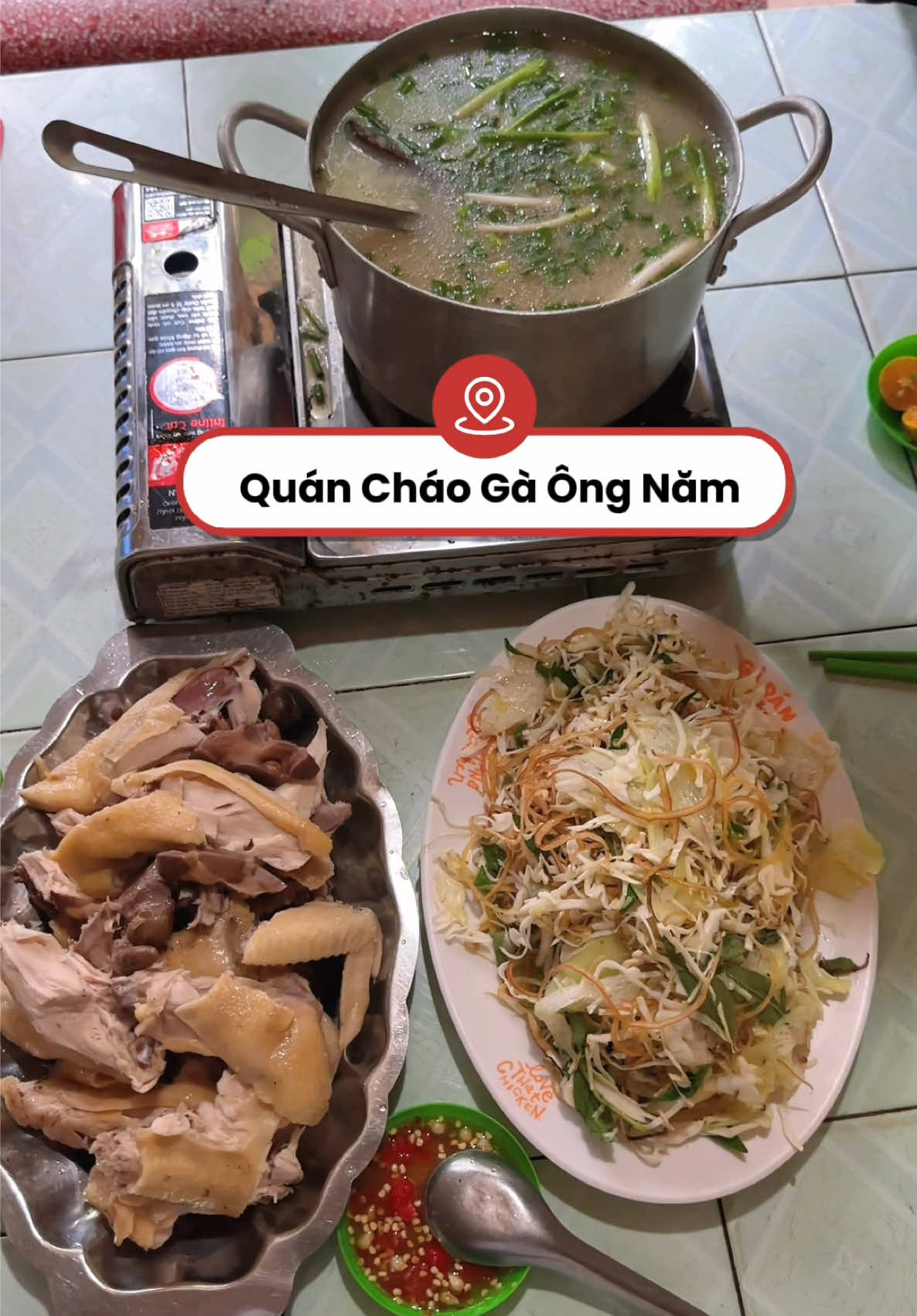 Quán cháo gà ông Năm trời đánh nói dui thôi. Ai không hiểu dễ tự ái. Chứ mình thấy bình thường mọc mạc gỏi ngon #tuiotiengiangne #ancungtiktok #reviewanngon #angiomytho #angiotiengiang 