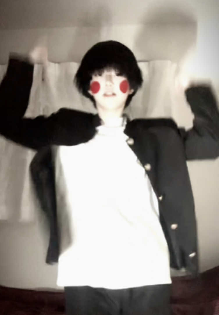 後ろのはね毛はご愛嬌だぜ💚 #モブサイコ100コスプレ #エクボ憑依モブコスプレ #影山茂夫コスプレ #mobpsycho100cosplay #cosplay 