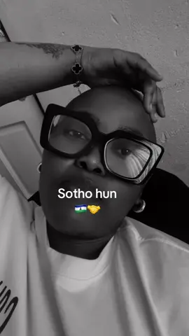 #mzansitiktok #sothogirl #fyp #baldhheadlooksgood #relatable 