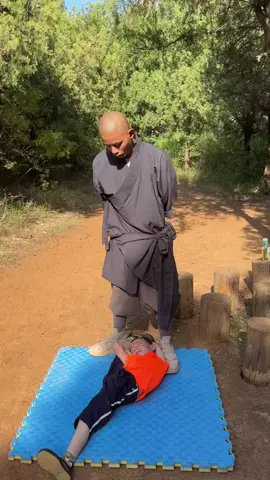 Tiểu Chí sẽ nhớ sư phụ Thu Phong rất nhiều. 