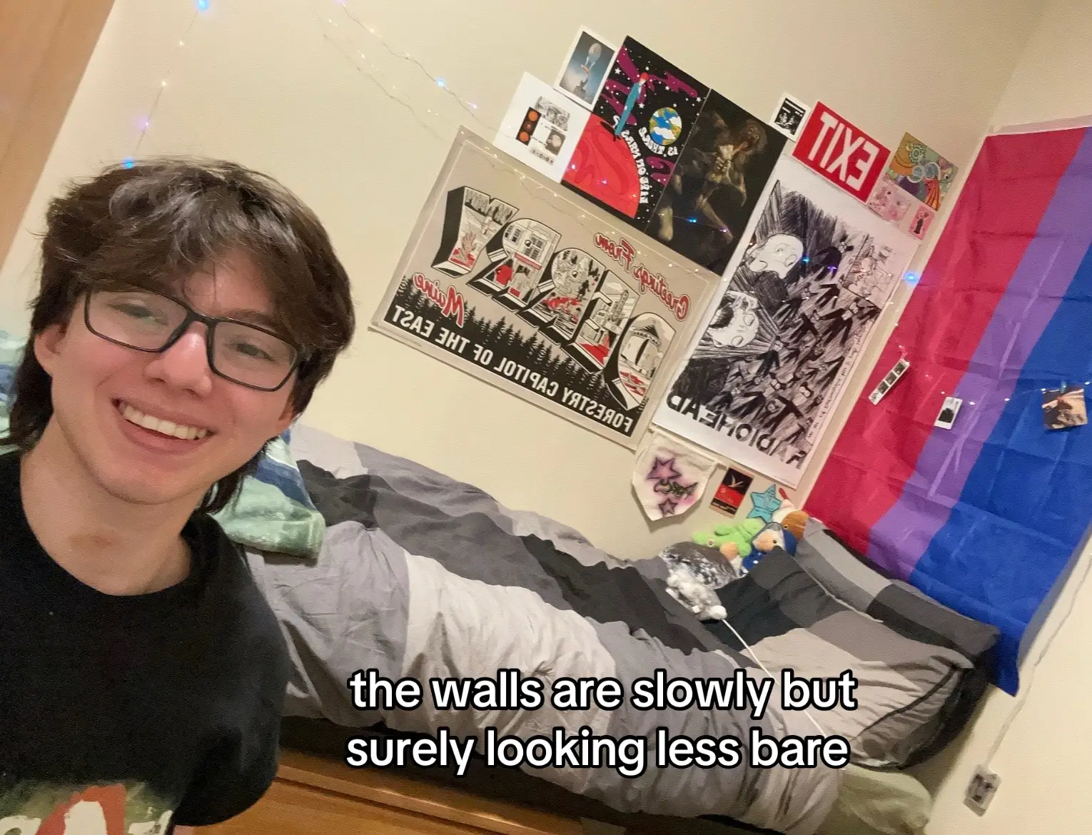have pictures with ppl too but idk about posting the ppl i know on here if it’s not them actively agreeing to make a video with me or something 