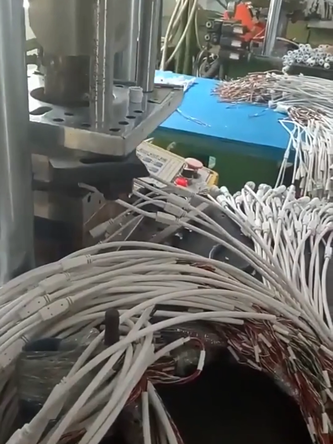 Precision in every move ⚙️ Wire harness assembly — built by skilled hands. #WireHarness #Manufacturing #Engineering #FactoryWork #SkilledHands #MadeWithPrecision #IndustrialTech #WorkProcess #fuqiang #fyp #rubber