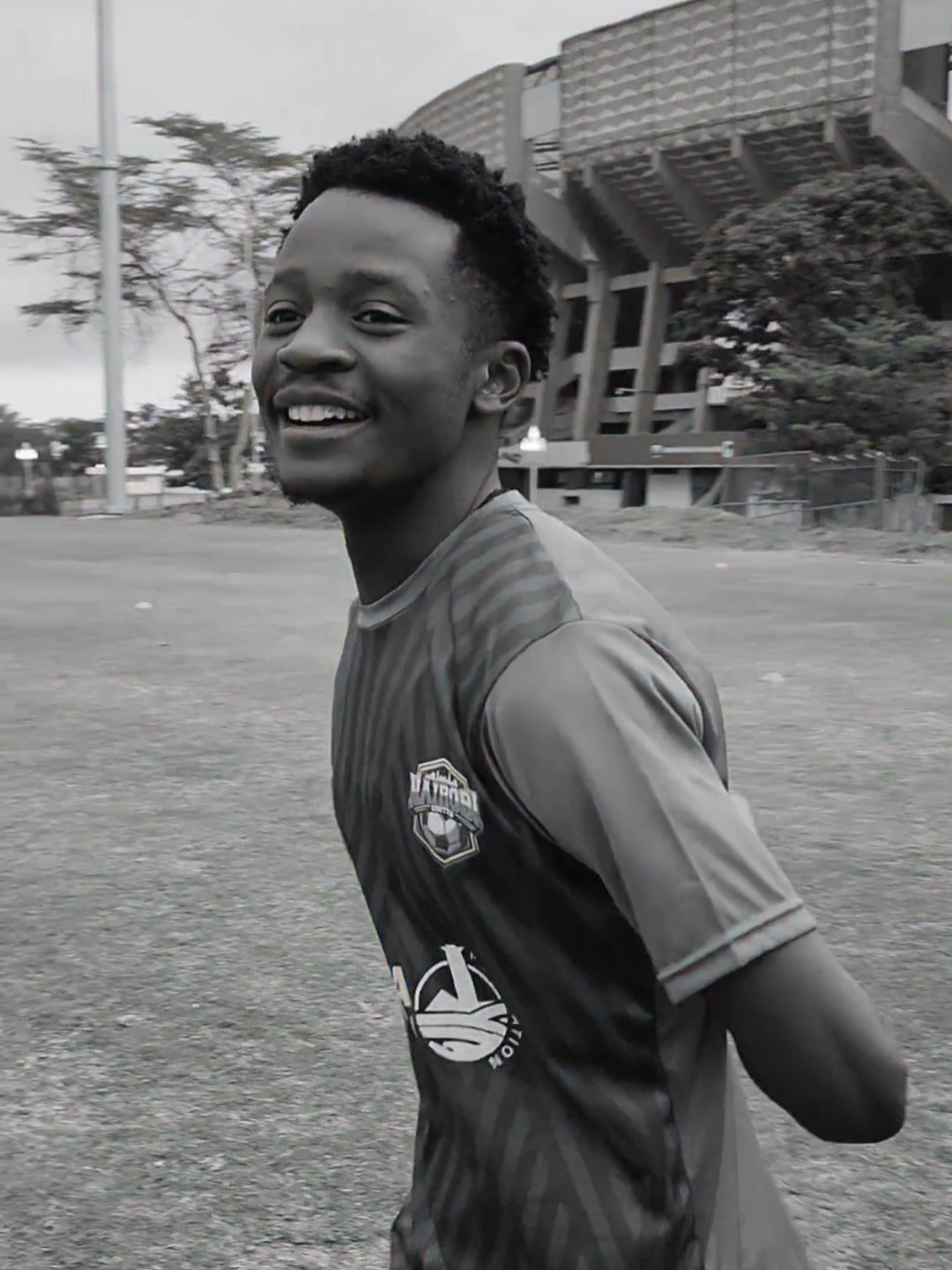 Our players and technical staff joined in to welcome our star player, Mansur Suleiman, as he returns from national duty🇰🇪  Proud moments 💪  #passion #football #fyp #teamwork 