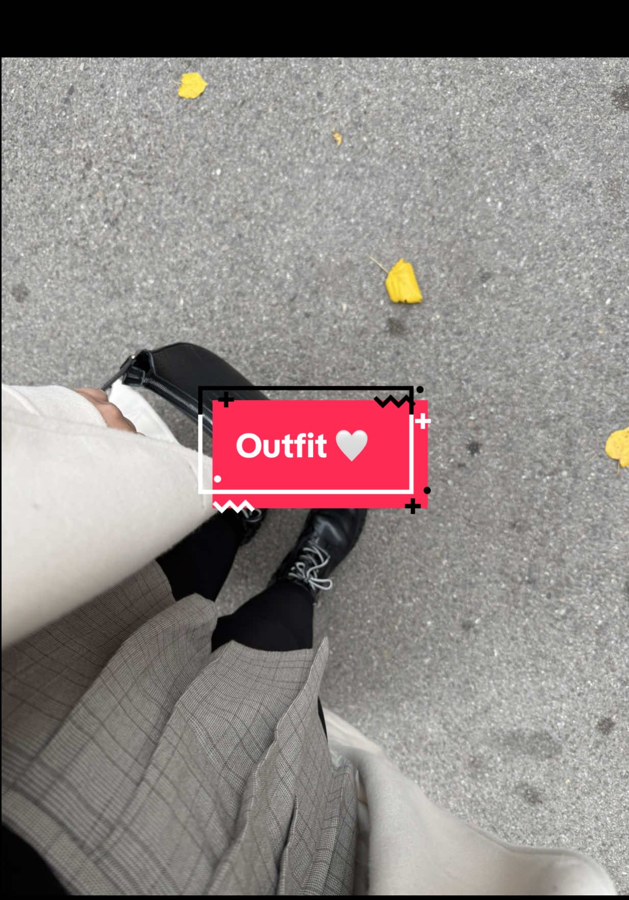 Добре ли съчетах последната визия? Какво бихте променили или добавили? 🧸💖 #fyp #viralditiktok #bulgaria #outfit #outfitinspiration 