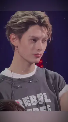 Video chất lượng kém cũng không dìm nỗi thầy Chêm !! #james #iheartradio #cortis #fyp 