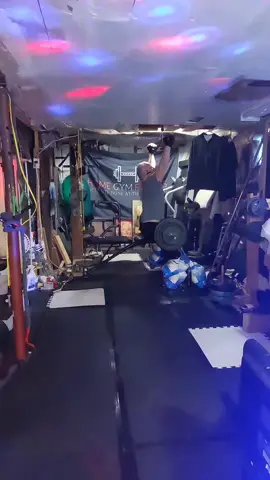 Lat Pulldowns at the Home all part of The Back Workout #backworkout #latpulldown #homegym #workoutmotivation #livefitness 