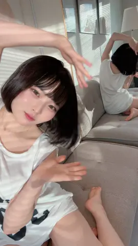 忙しい笑後ろ見すぎNo👊 ビタミンC！ってやってるよ笑