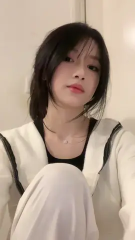 why do I have so few likes now? 😔#douyin抖音 #beautiful #korean #preset5mb🎟