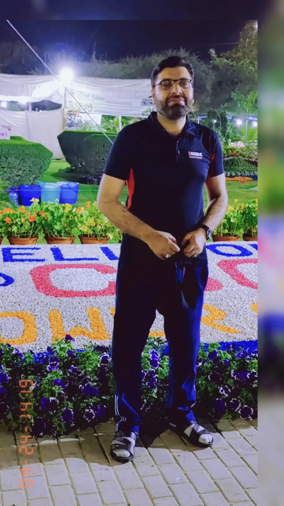 #creatorsearchinsights #poses #happy #fyp #todaytrending 