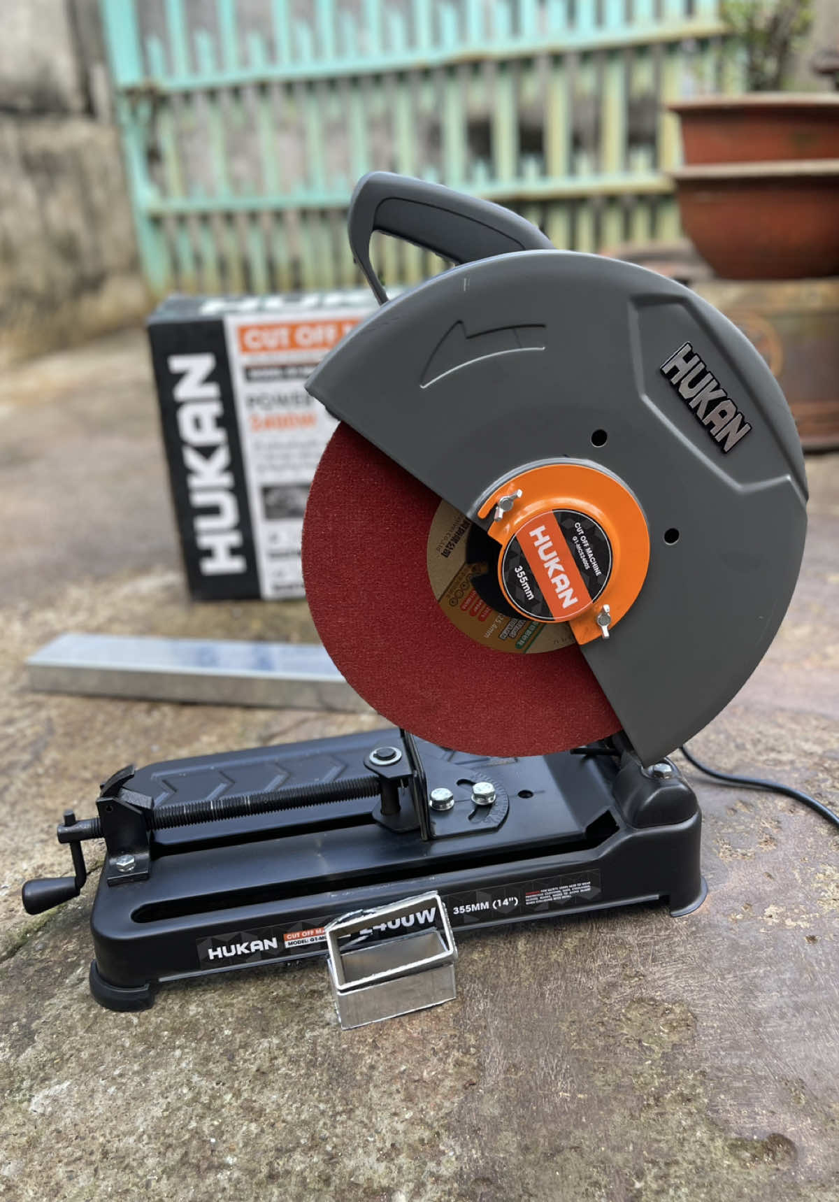 Máy cắt sắt bàn lớn dùng lưỡi cắt 355mm Hukan #maycatsatban #vans91tools 