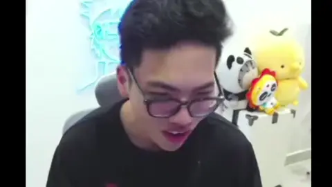 khóc to vào khóc to lên khóc nữa điiii#creatortiemnang #TikTokAwardsVN #xuhuong #tranbinh #xuhuong 
