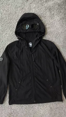 Troublemaker - Goggle Jacket - Blitzkrieg Black #troublemaker #googlejacket #lokalbrand #casualoutfits #casualfootball 