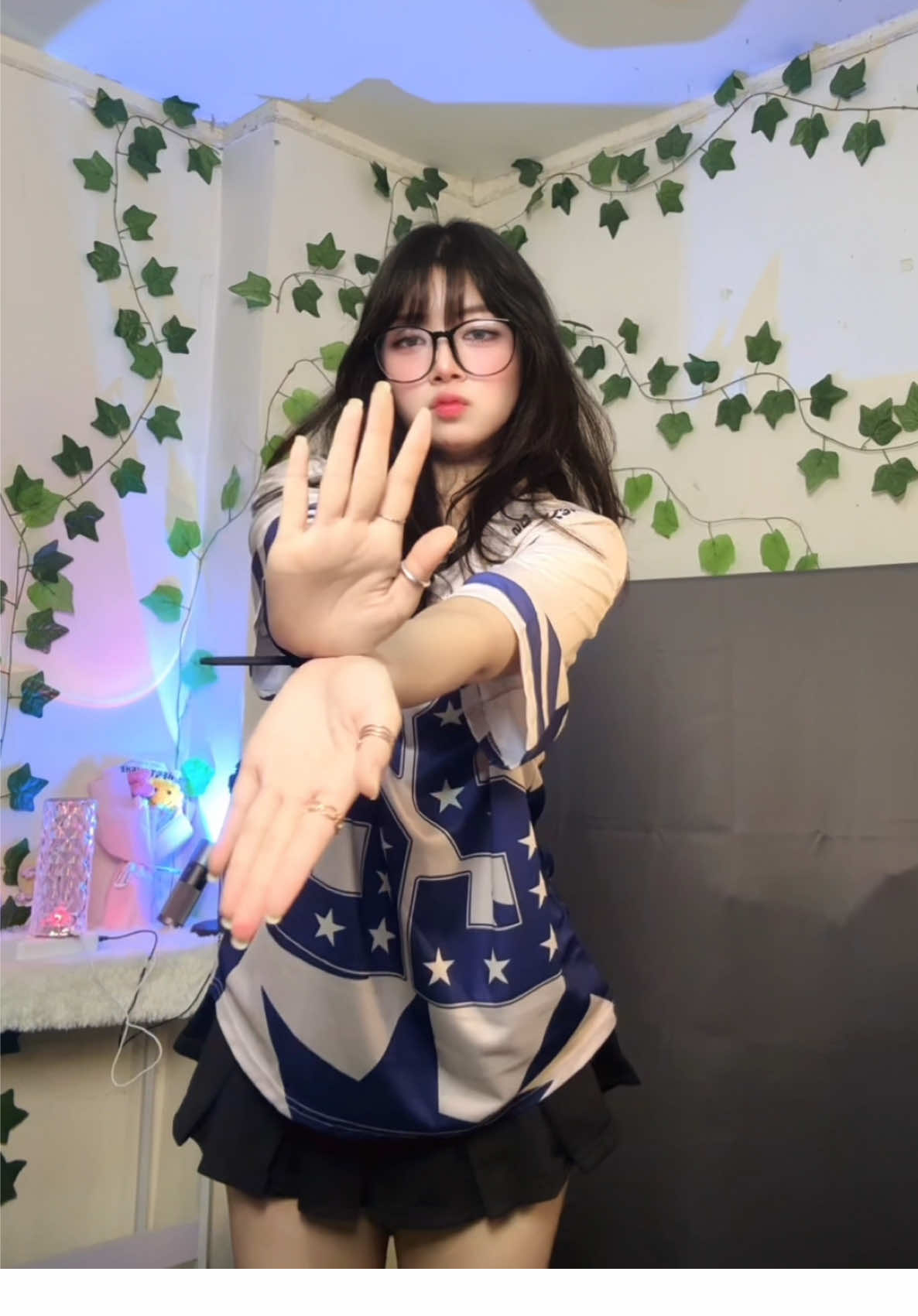 🤷🏼‍♀️ #fypシ゚ #tiktokdance #ChaN 