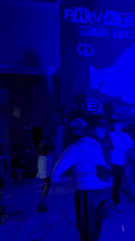 tulis ulasan. #kodokbalapmusic #pusathiburantawangmangu #4u #masukberanda #tawangmangu 